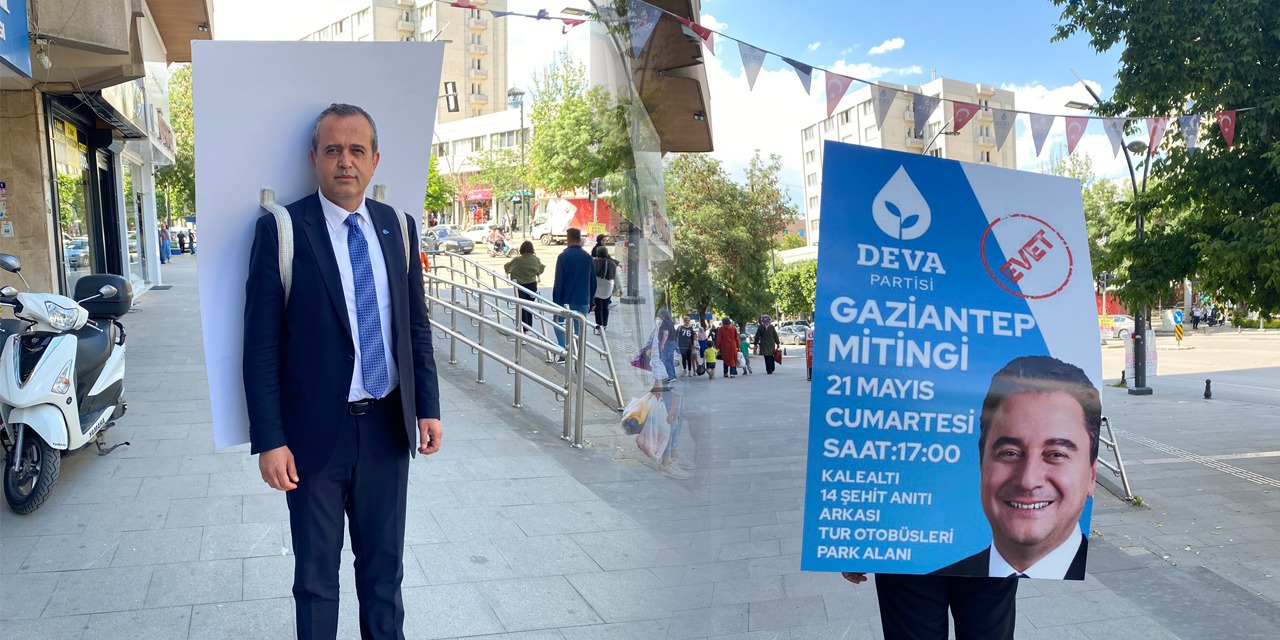 İl Başkanı DEVA Partisi'ne afiş yasağını böyle deldi