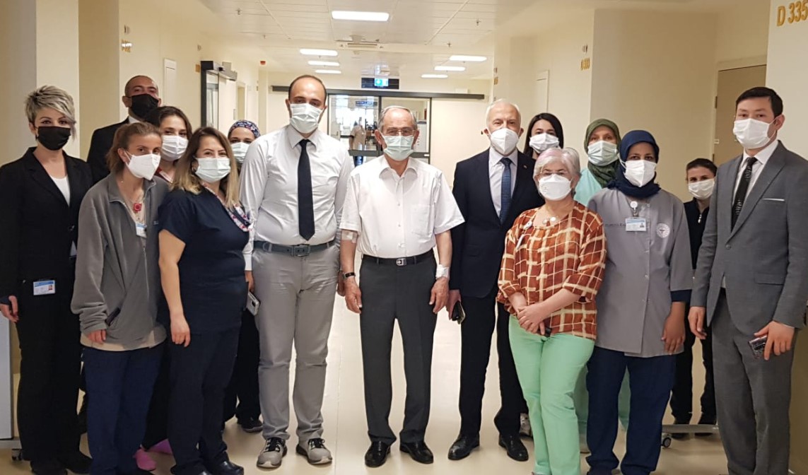Yılmaz Büyükerşen'den sevindiren haber... Taburcu oldu