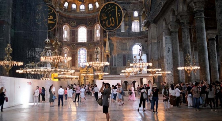 Ayasofya’nın restorasyon ihalesi bakın kime gitmiş!