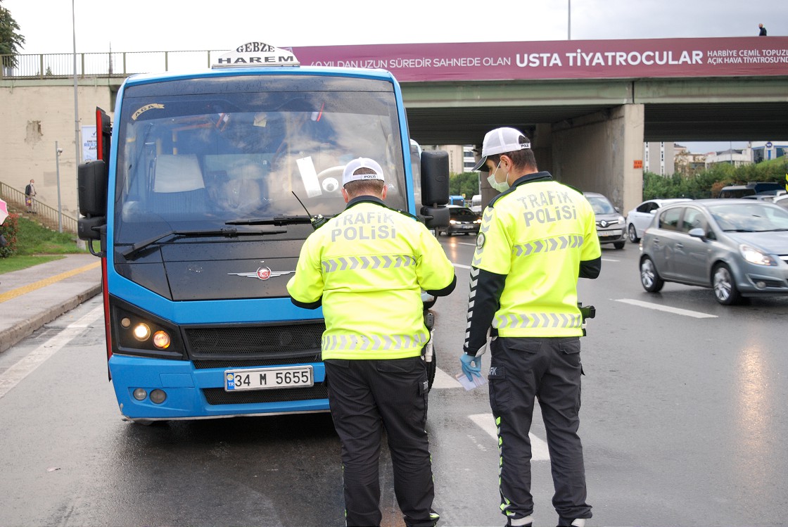 İstanbul Valiliği duyurdu: "Yarın toplu taşıma kullanın"