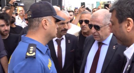 Ümit Özdağ mülteci krizinin göbeğinden kaymakama seslendi: "Süleyman'dan bu kadar korkma!"