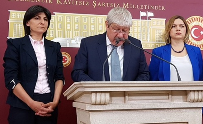 CHP'li 15 akademisyen milletvekilinden bildiri