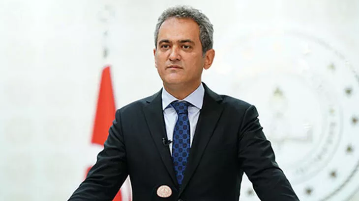 Bakan Özer ilk defa açıklıyorum dedi: 12. sınıf öğrencileri devamsızlıktan...