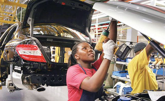 Mercedes’e Afrika zammı