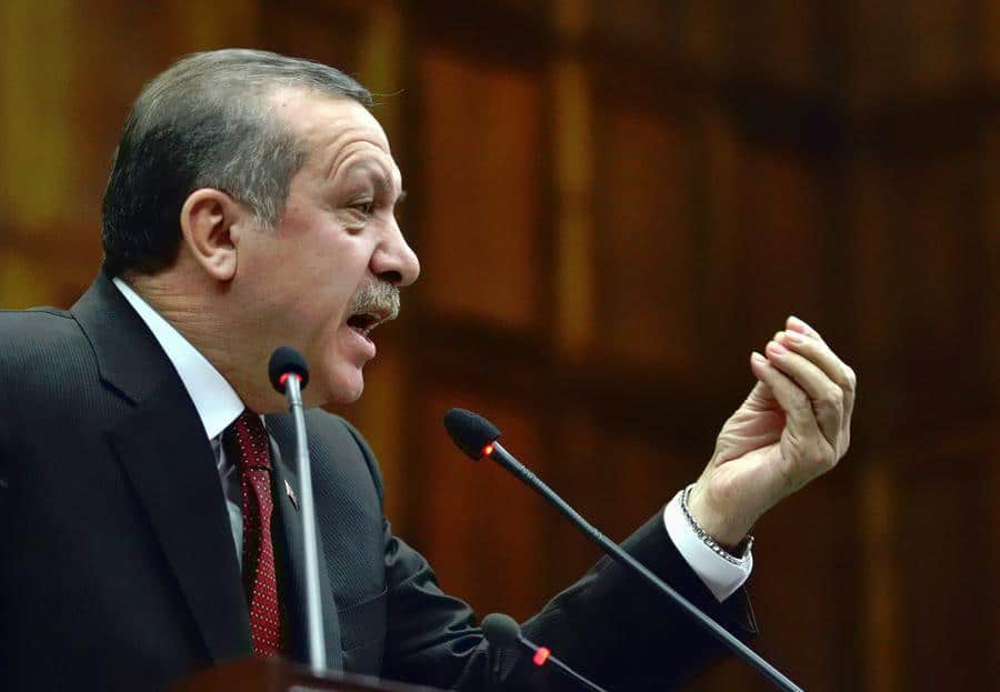 Genel Başkan eşine Erdoğan'a hakaret cezası... Suçu kendi yazmadığı yazıyı paylaşması