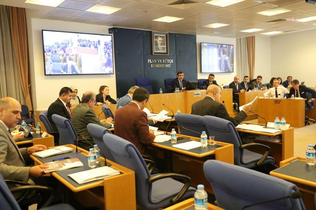 Sağlık çalışanlarının özlük haklarını ilgilendiren teklif kabul edildi... İşte detaylar!