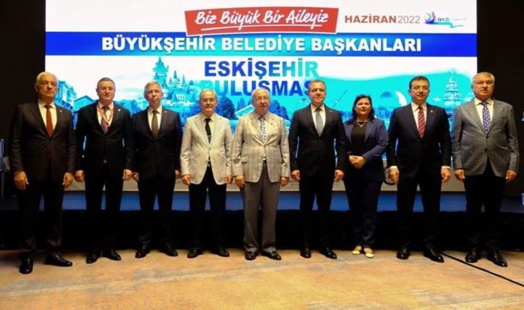 CHP'li 11 Büyükşehir Belediye Başkanından ortak açıklama