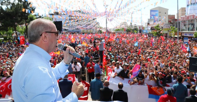 Erdoğan 40 yıllık üniversiteyi sahiplendi: "Buraya üniversiteyi kim getirdi, biz!"