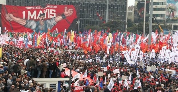 CHP: Taksim'i takıntı haline getirmeyelim, 1 Mayıs'ta neresi gösterilirse orada 1 milyon kişiyle buluşalım
