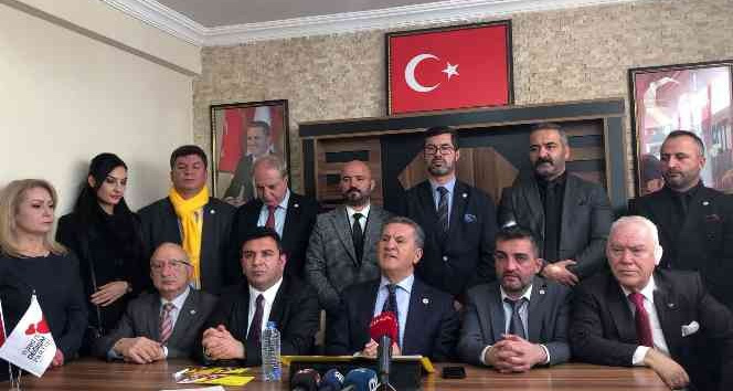 Sarıgül'ün partisinde istifa depremi