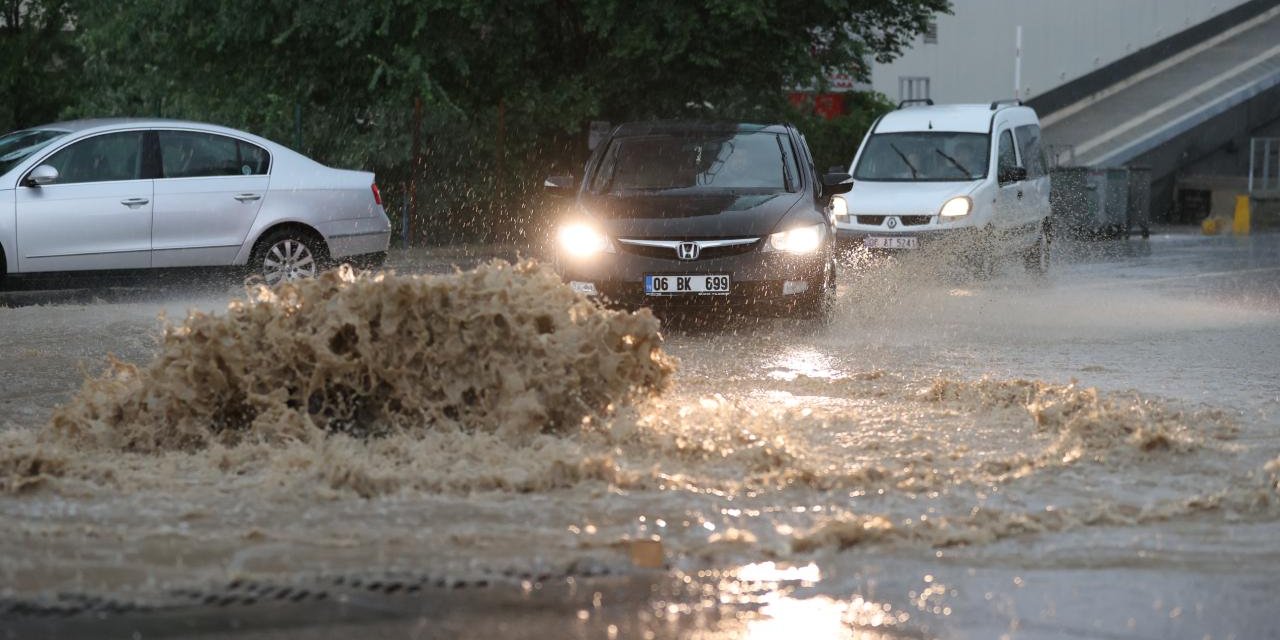 Ankara'da okullar tatil edildi!