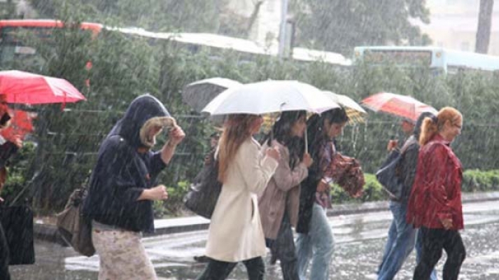Dikkat! Gök gürültülü sağanak yağış geliyor