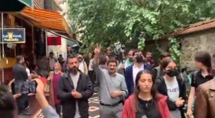 Kadıköy'de 'Apo' sloganları atanlarla ilgili yeni gelişme