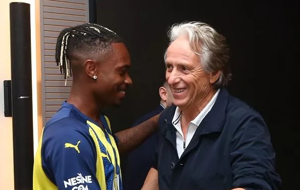 Lincoln Henrique resmen Fenerbahçe'de