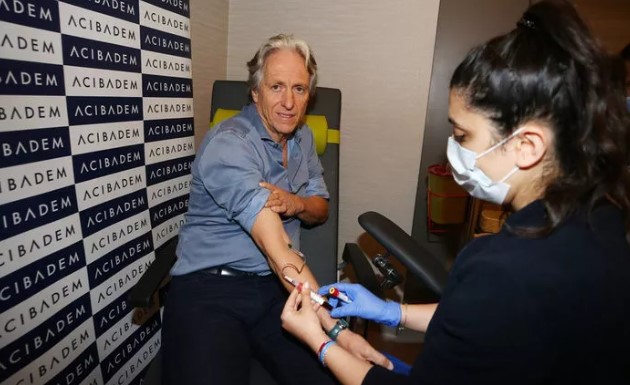 Jorge Jesus'un kanını Trabzonsporlu hemşire aldı... Bileklik detayı