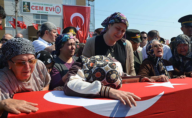 Şehit annesinin 'Bana kokun geliyor' sözleri yürekleri dağladı