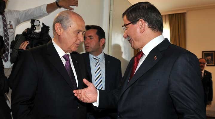 7 Haziran 2015'te ne oldu? Davutoğlu, Bahçeli ile arasında ne yaşadığını açıkladı