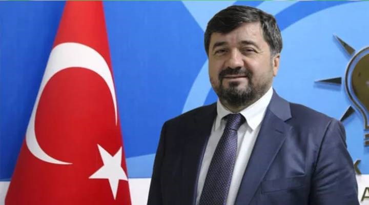 AKP’li belediye başkanı, mesai ücretlerini isteyen itfaiyecileri çöpçü yaptı