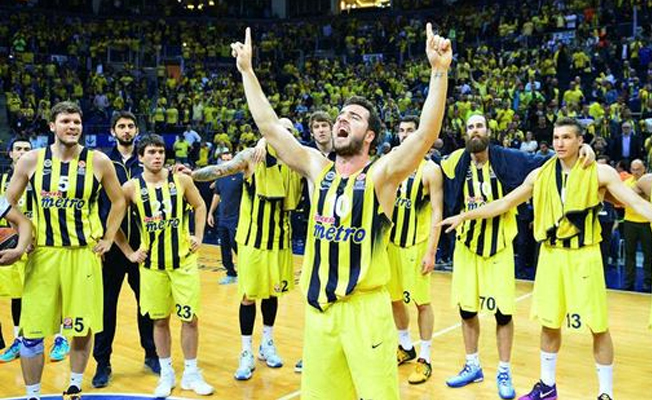 Fenerbahçe adını finale yazdırdı