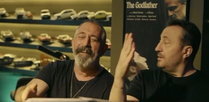 Cem Yılmaz-Ercan Saatçi düetine rekor beğeni! Ne oldu yaram?