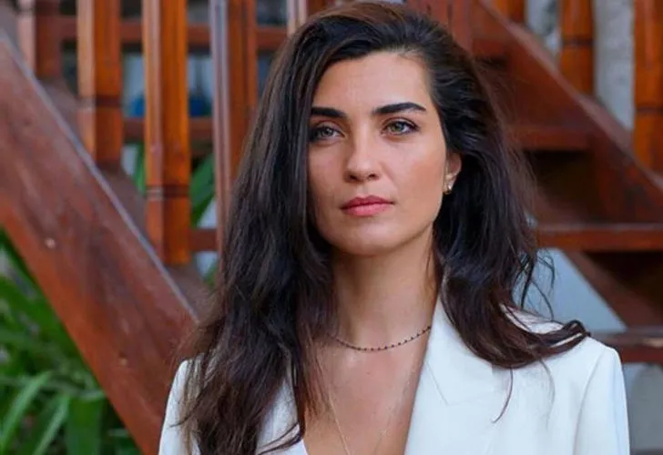 Tuba Büyüküstün Netflix yapımı Another Self''te boy gösterecek! Tuba  Büyüküstün kimdir, kaç yaşında ve nereli?