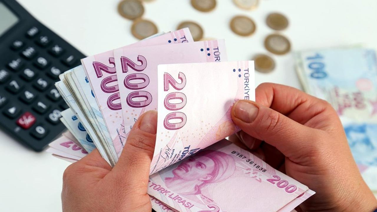 Asgari ücrete ne kadar yapılacak 2022? Asgari ücrete zam yapılacak mı? İşte Asgari ücret için konuşulan rakamlar