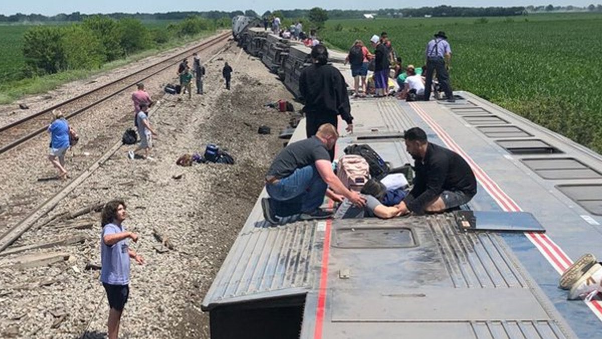ABD'den 243 yolculu tren raydan çıktı! Ölü ve yaralılar var