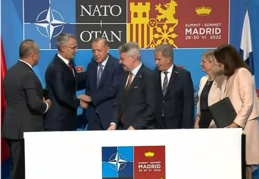 Finlandiyalı yetkililer duyurdu: Türkiye, Finlandiya ve İsveç'in NATO üyeliklerini destekleyecek!