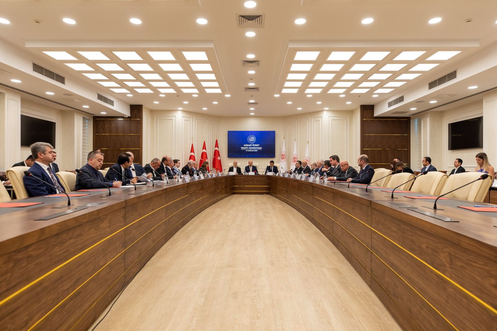 Asgari Ücret Tespit Komisyonu, iki başlıkta uzlaşı sağladı