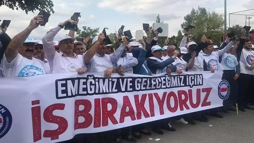 Memurlar iş bırakıyor! 81 ilde kitlesel eylem!