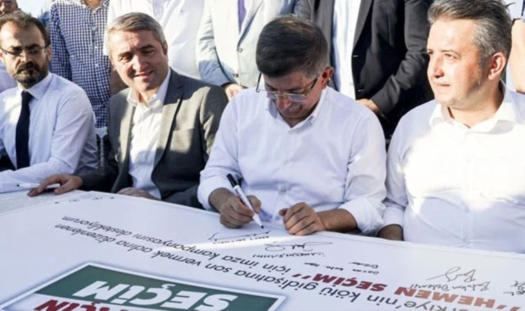 Gelecek Partisi imza kampanyası başlattı: "Hemen seçim, erken seçim, bir an önce seçim"