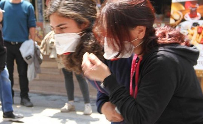 Açlık grevi eylemine polis müdahalesi