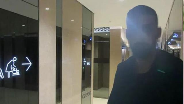 AVM'de kadınlar tuvaletinde taciz: Suriyeli şahıs, video çekerken yakalandı