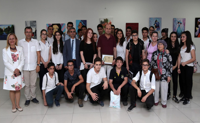 Bu serginin geliri kütüphaneye harcanacak