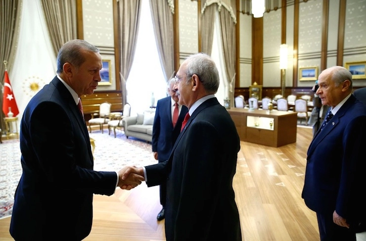 Saray'da Kılıçdaroğlu telaşı: "Kılıçdaroğlu’nun diline düşmeden hazırlayın"