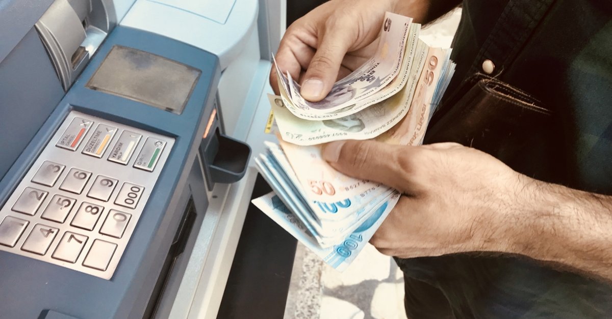 ATM'den para çekerken dikkat! Sizin de başınıza gelebilir...