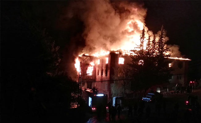 Aladağ'daki yurt yangını faciasında tahliye