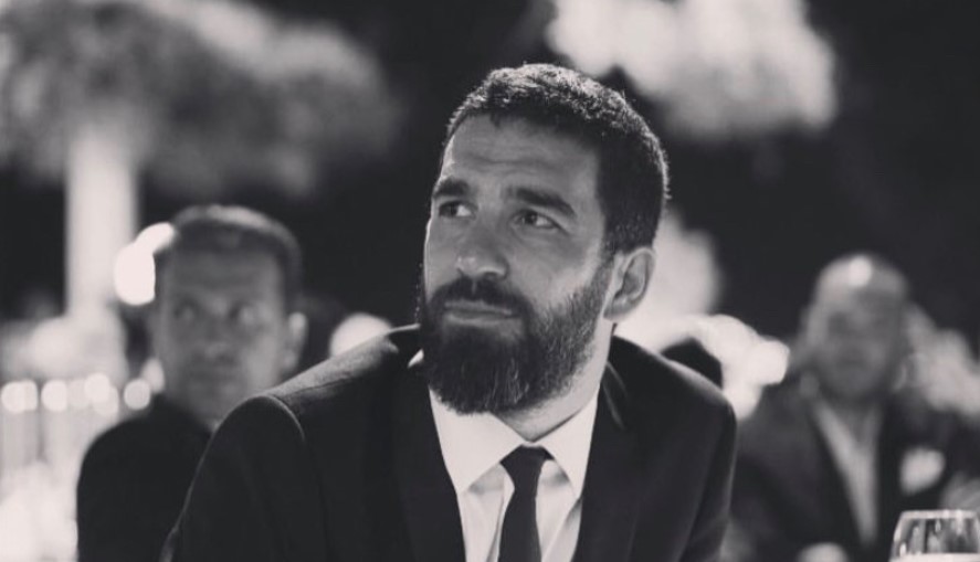 Arda Turan'dan "Orhan Veli Gencebay" paylaşımı