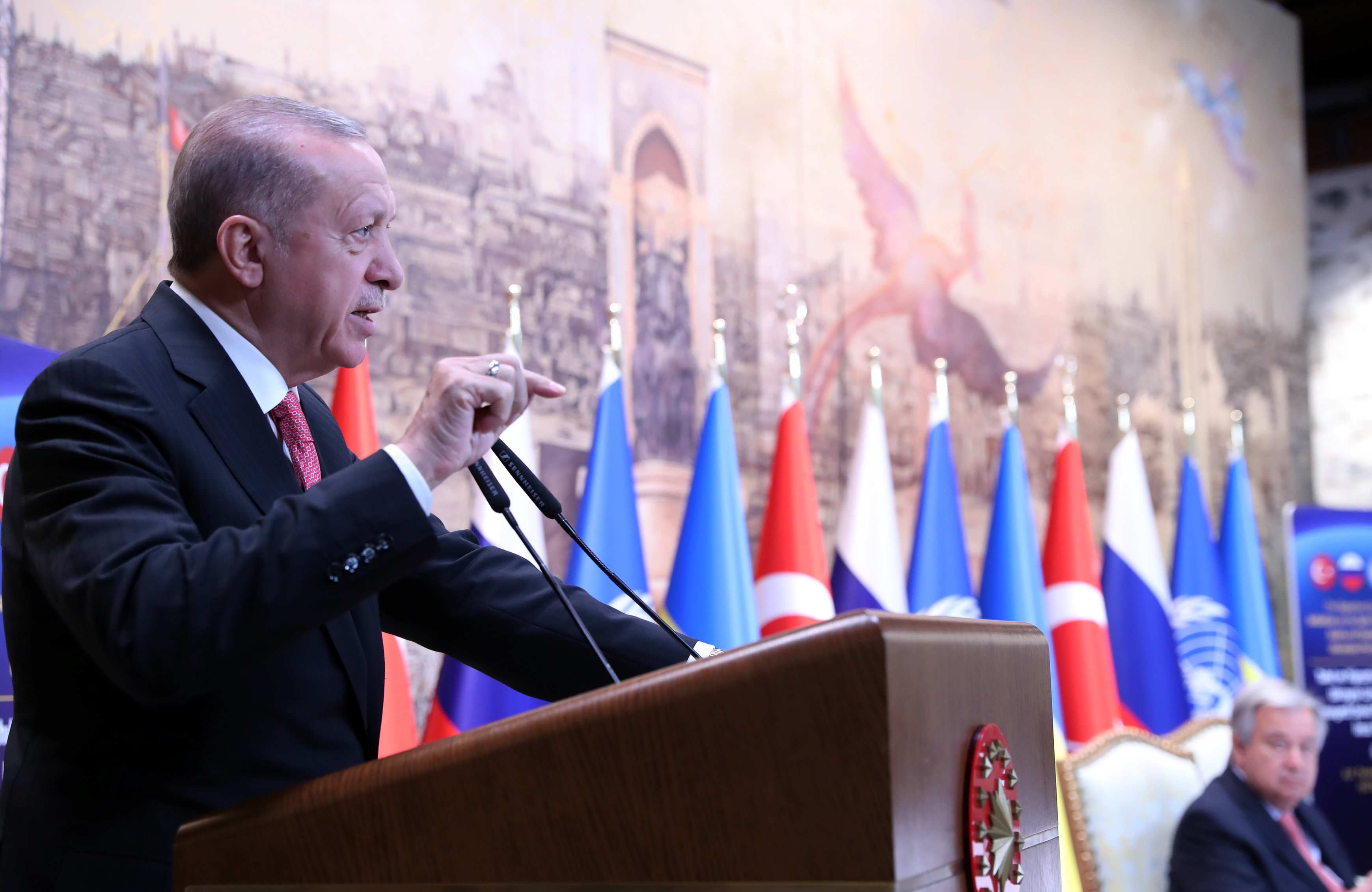 Financial Times yazdı: "Erdoğan seçimi garantiye almak için..."