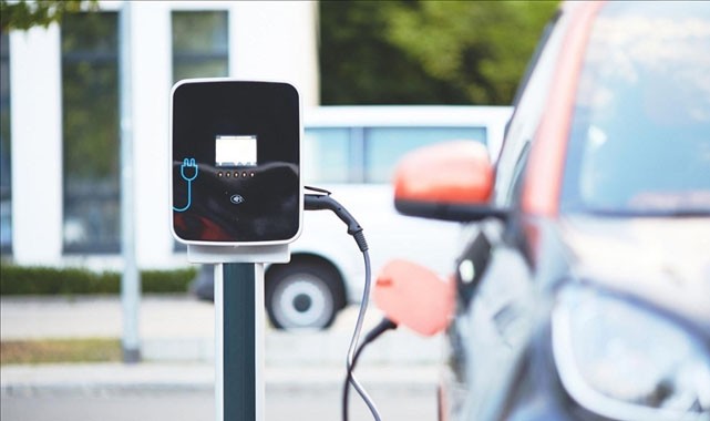 Elektrikli otomobillere ek vergi geldi