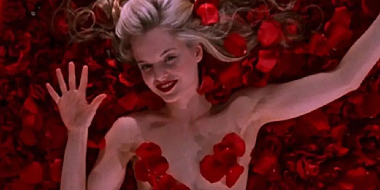 Mena Suvari'den 'zorla üçlü ilişki' itirafı! "Hastanelik olmuştum..."