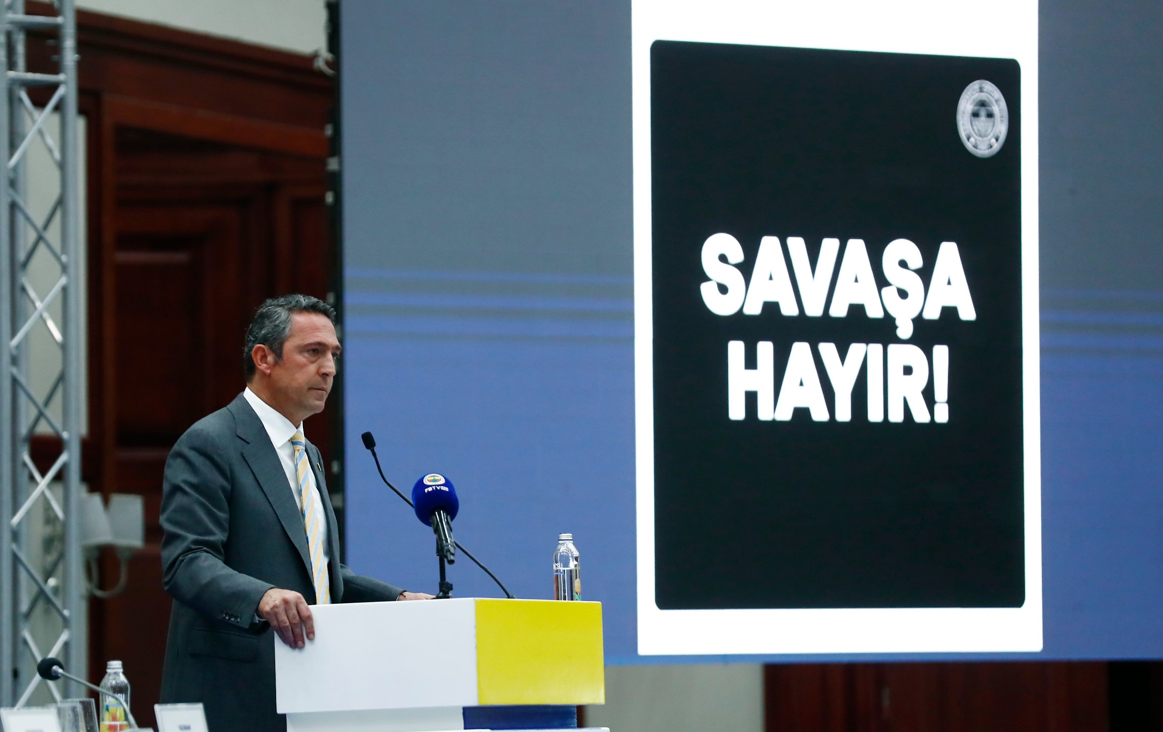 Fenerbahçe Başkanı Ali Koç'tan 'Putin' çıkışı: Ukrayna'dan özür dilemeyeceğiz!