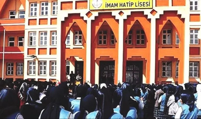 Talep yok dayatma var! İmam Hatip okulları boş kaldı, kapı kapı gezip...