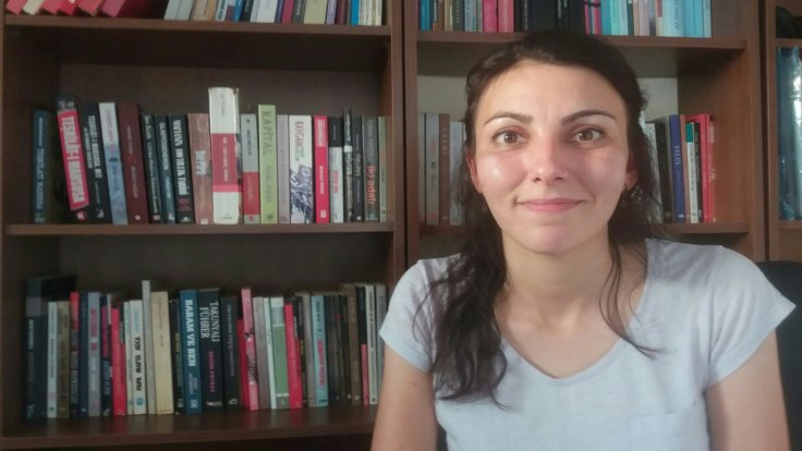 Kaymakamlığa yardım başvurusunda bulundu, AKP'ye üye yaptılar