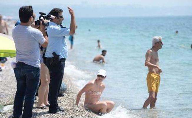 Rus turist 3 saat denizden çıkmadı, polis alarma geçti!