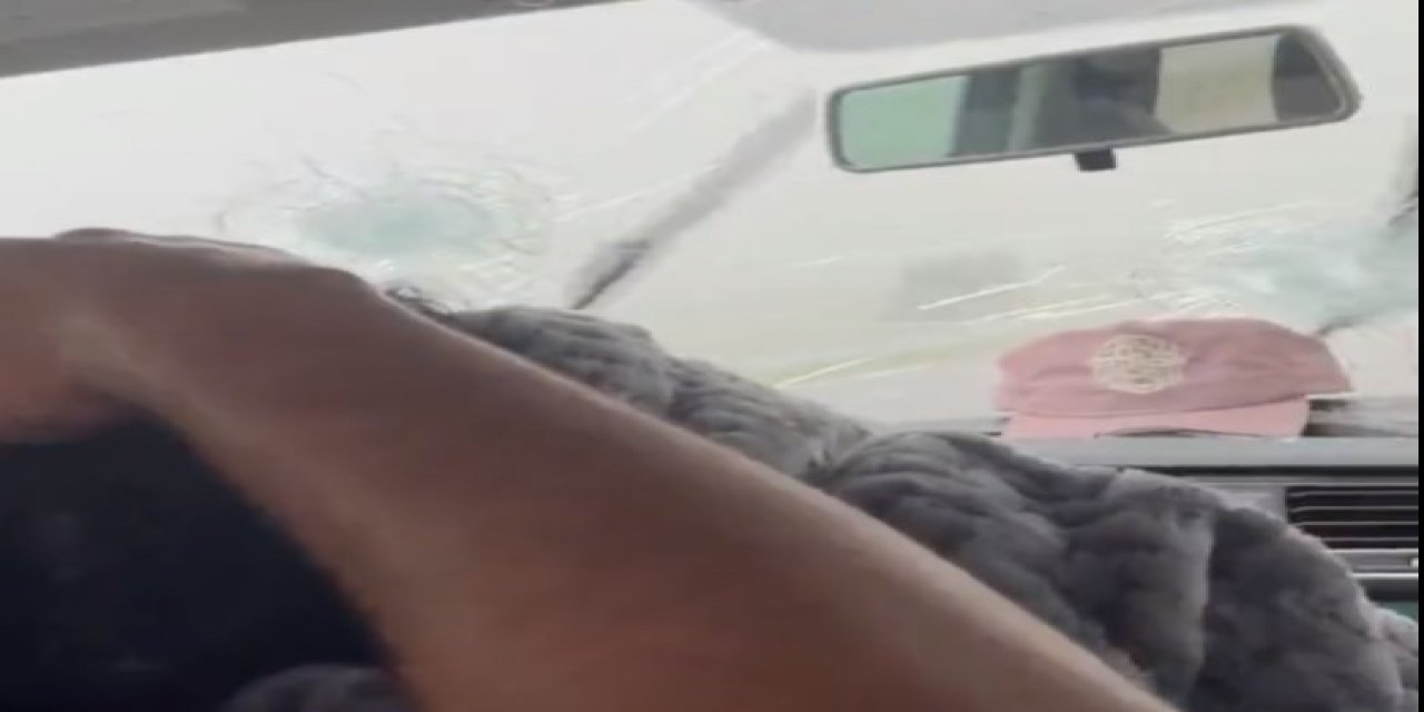 Kanada'da taş büyüklüğünde dolu! Araçların camları kırıldı, insanlar saklanacak yer aradı