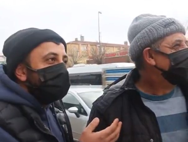 AKP'li vatandaş ve muhalif gencin güldüren röportajı... Sonunda olana inanamayacaksınız!