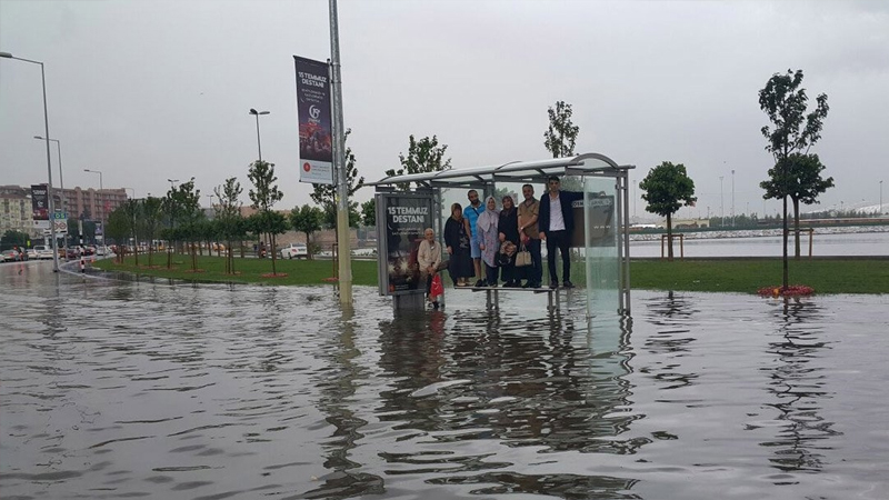 Valilikten sel ve su baskını uyarısı