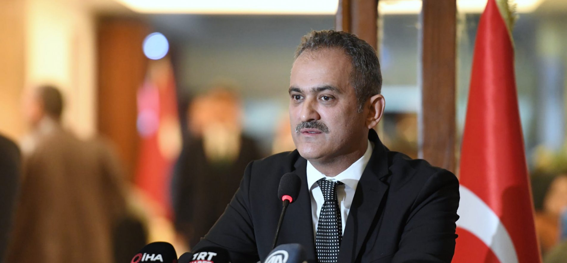 AKP, açılışı yapılan kütüphaneyi ismini değiştirerek yeniden açtı!
