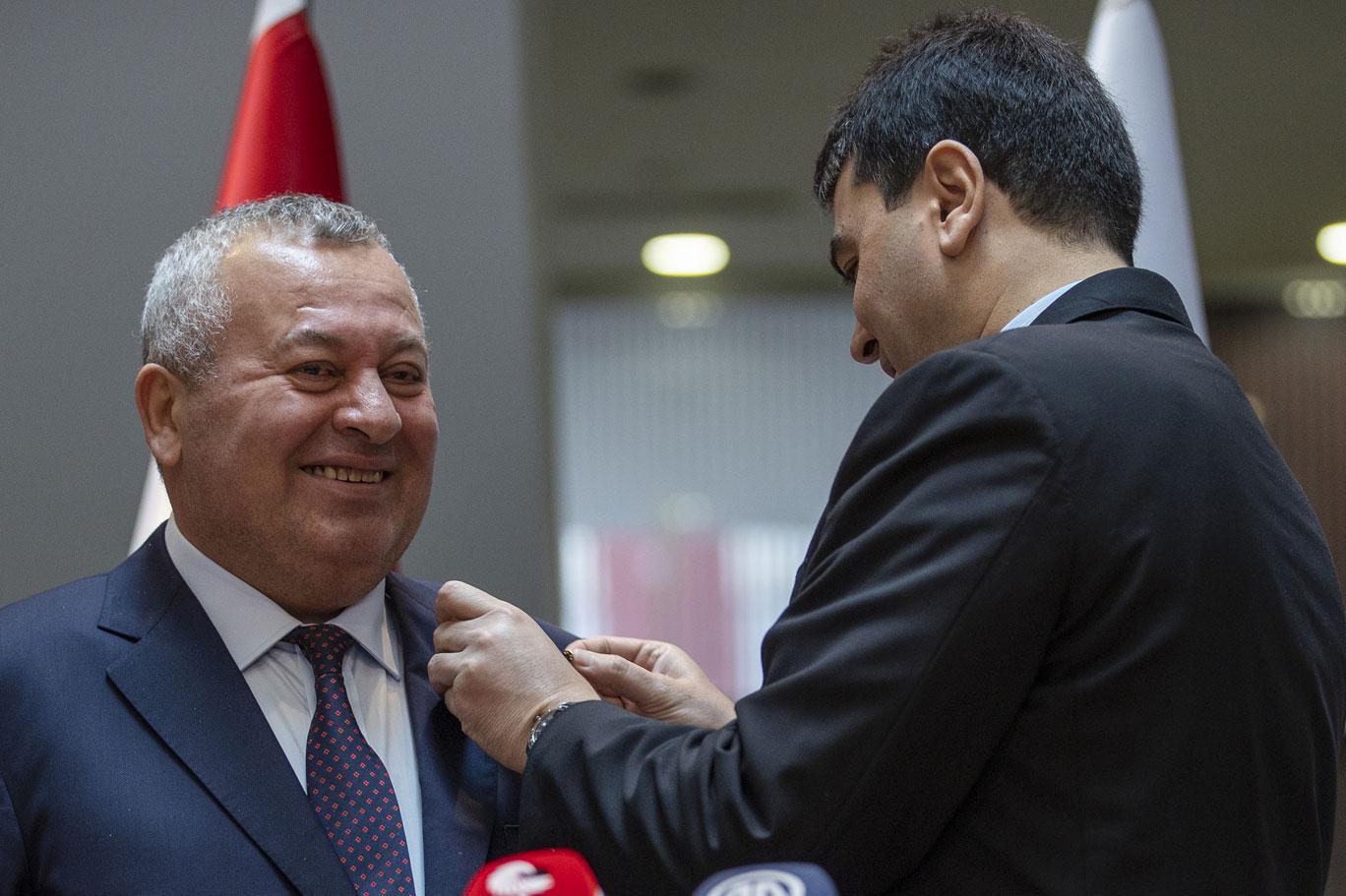 Cemal Enginyurt Demokrat Parti'den ihraç edilecek mi? Gültekin Uysal açıkladı